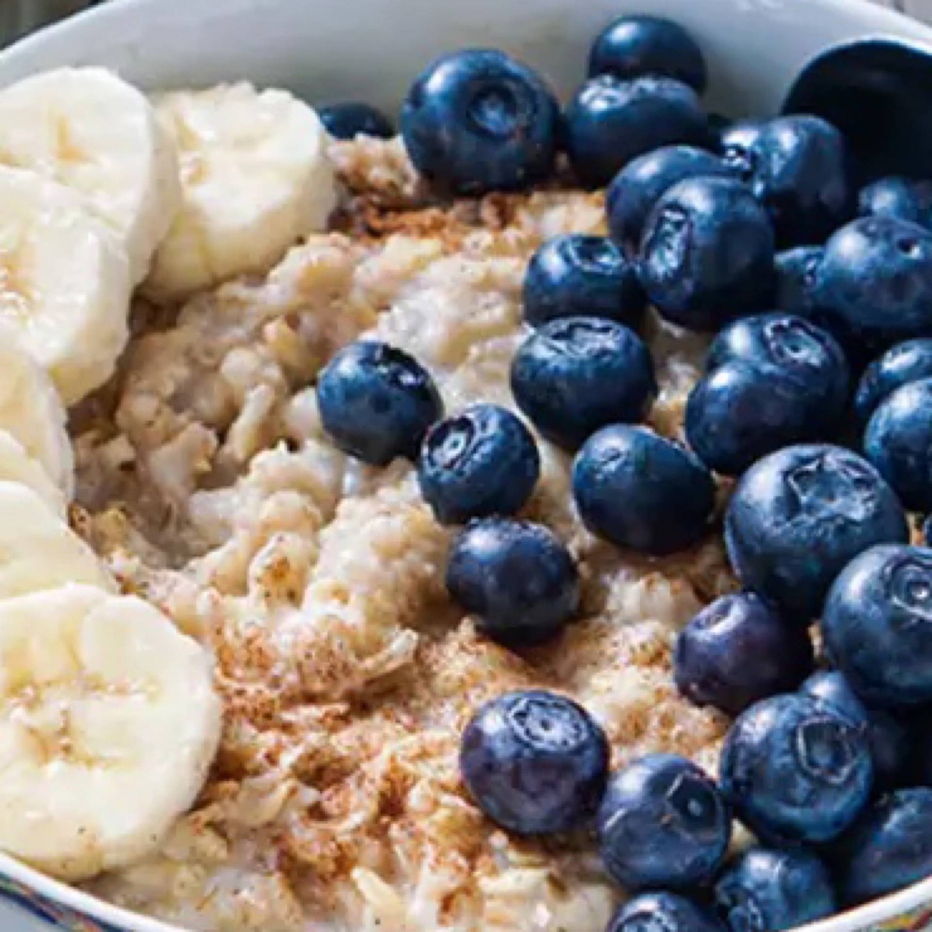 BLUEBERRY & BANANA OATMEAL BLUEBERRY & BANANA OATMEAL